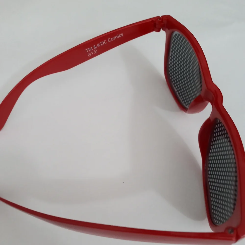 DC Comics Kids Wonder Woman Sunglasses Red Color One Size